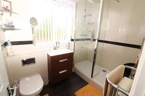 99 Stanshawe Crescent, Yate, Bristol, BS37 4EF