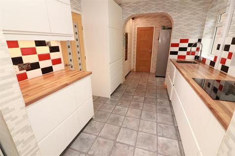 88 Highworth Crescent, Yate, Bristol, BS37 4HL