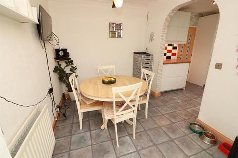 88 Highworth Crescent, Yate, Bristol, BS37 4HL