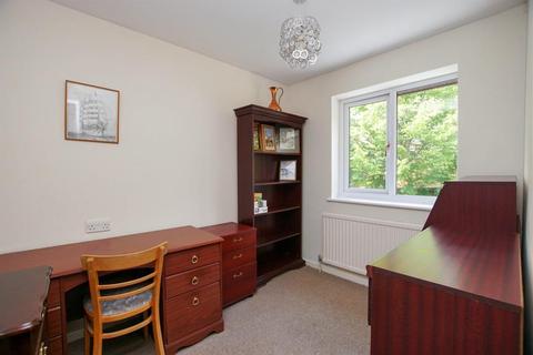12 The Glen, Yate, Bristol, BS37 5PR