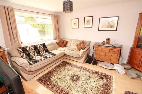 61 Kingscote, Yate, Bristol, BS37 8YE