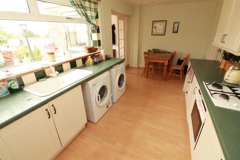 61 Kingscote, Yate, Bristol, BS37 8YE