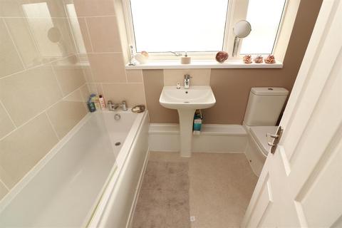 61 Kingscote, Yate, Bristol, BS37 8YE