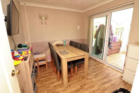 143 Littledean, Yate, Bristol, BS37 8UJ