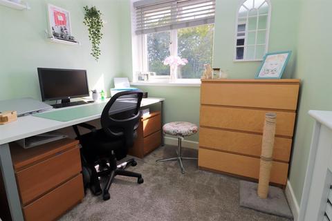 143 Littledean, Yate, Bristol, BS37 8UJ