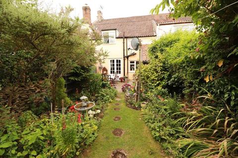 Hadera High Street, Iron Acton, Bristol, BS37 9UG