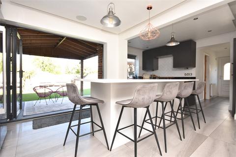 5 bedroom semi-detached house for sale, Carter Avenue, Leeds, West Yorkshire