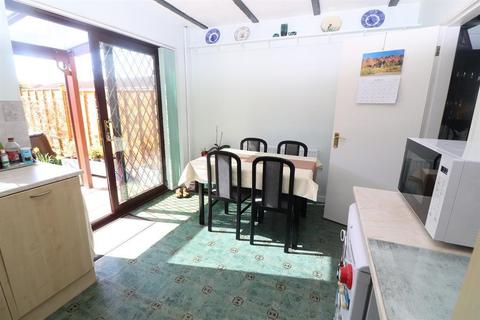 49 Slimbridge Close, Yate, Bristol, BS37 8XZ