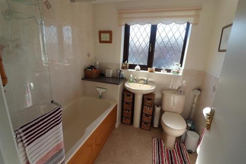 49 Slimbridge Close, Yate, Bristol, BS37 8XZ