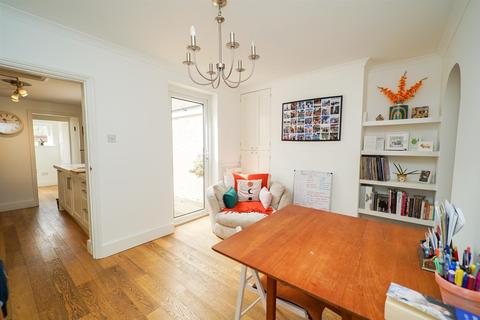 11 Waterloo Road, Leighton Buzzard, LU7 2NR