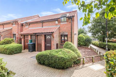 49 Copshall Close, Harlow, CM18 7LJ