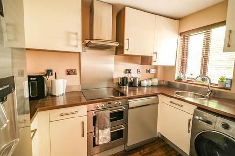 49 Copshall Close, Harlow, CM18 7LJ
