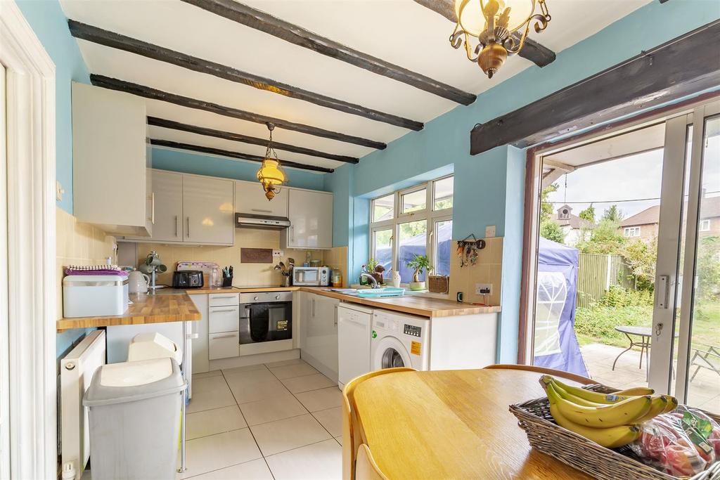 Kitchen diner (2)-HDR copy.jpg