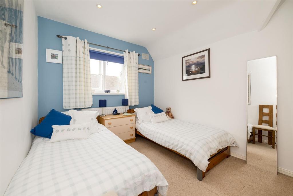 Bedroom 2.jpg