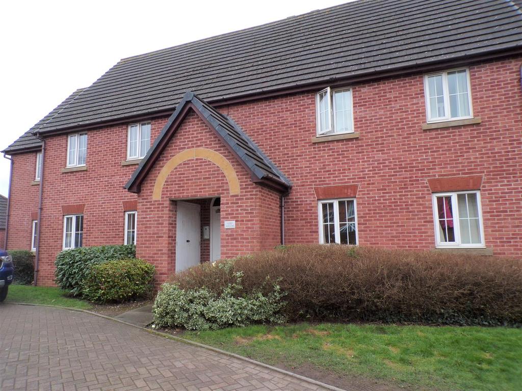 Silverdale Drive, Burntwood 2 bed apartment £124,950