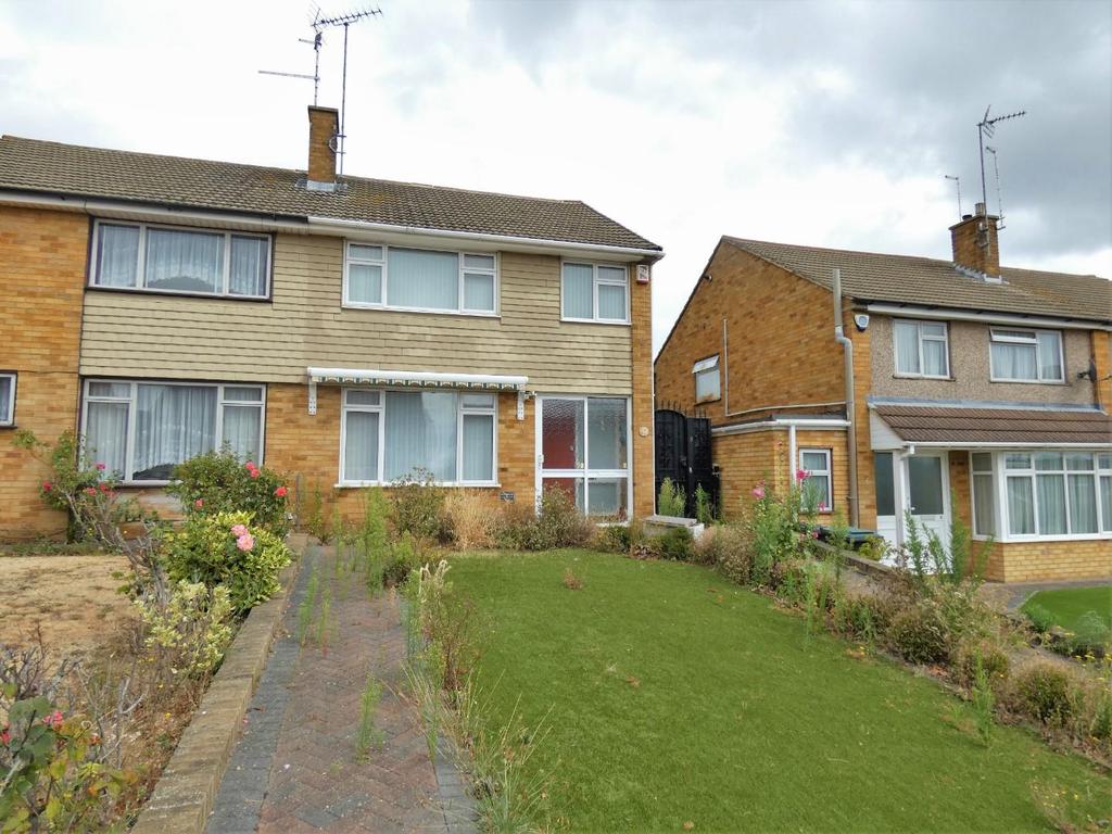 Pepper Hill, Gravesend, Kent 3 bed semidetached house £365,000