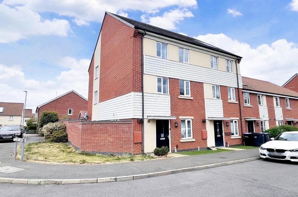 Narrowboat Lane, Hunsbury Meadows, Northampton, NN4 4 bed townhouse for