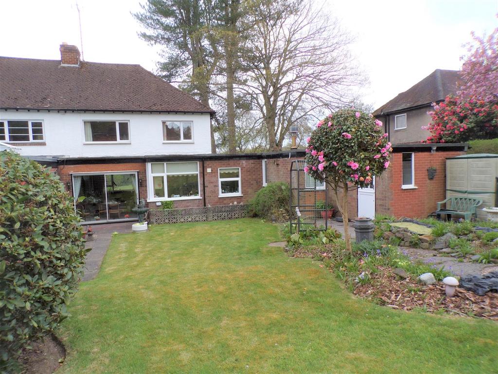 Stafford Brook Road, Rugeley 4 bed semidetached house £399,950