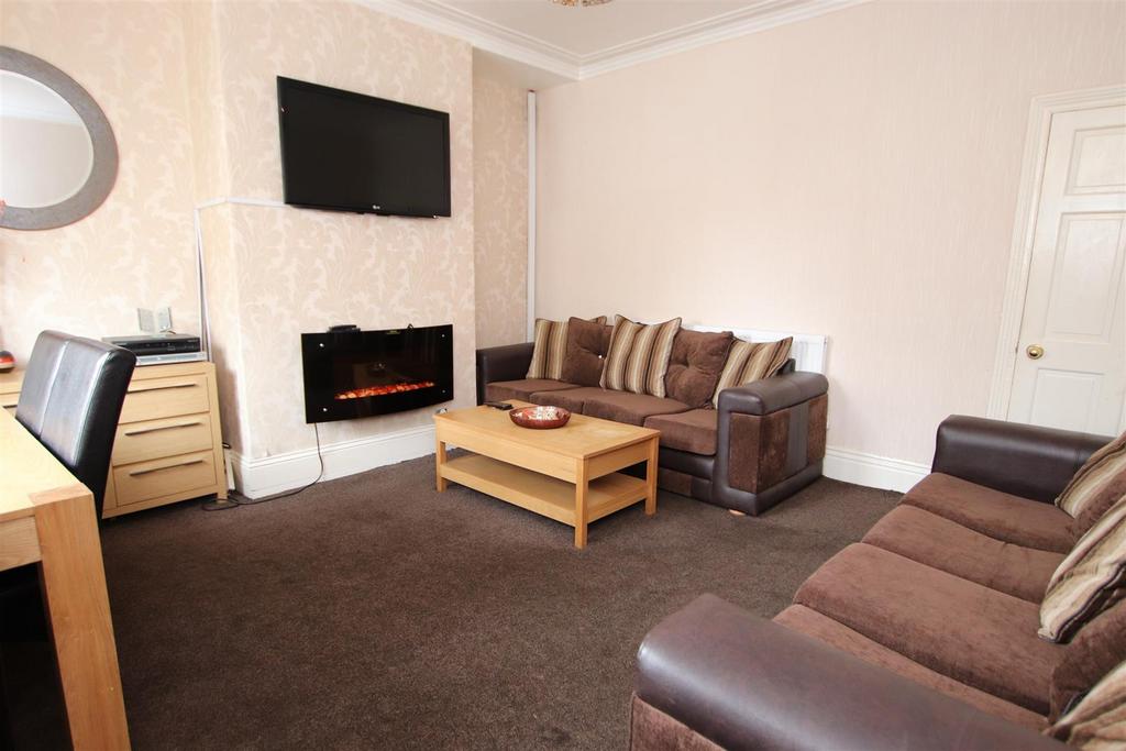 Rushton Road, Bradford 3 bed terraced house £125,000