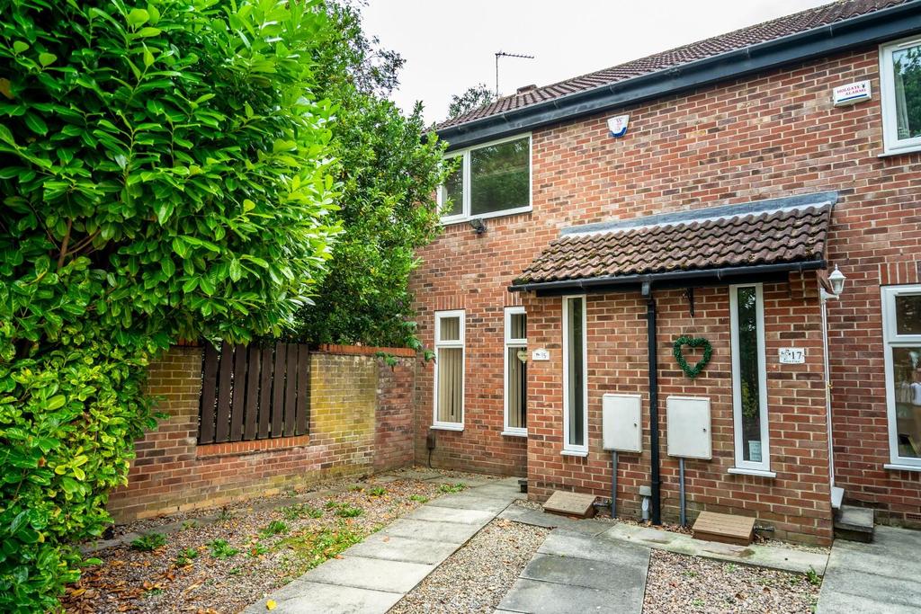 Eaton Court Foxwood York 1 bed semi detached house £185 000