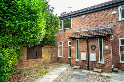 1 bedroom semi-detached house for sale - Eaton Court, Foxwood, York