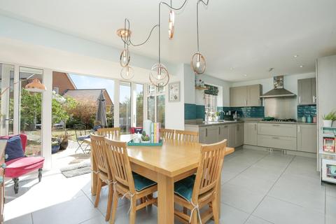 14 Grove Road, Preston, Canterbury, CT3 1FS