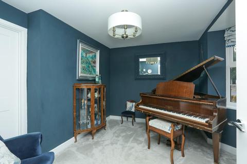 14 Grove Road, Preston, Canterbury, CT3 1FS