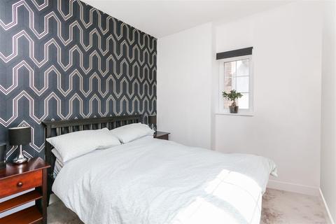 2 bedroom maisonette to rent - Moira Road, London
