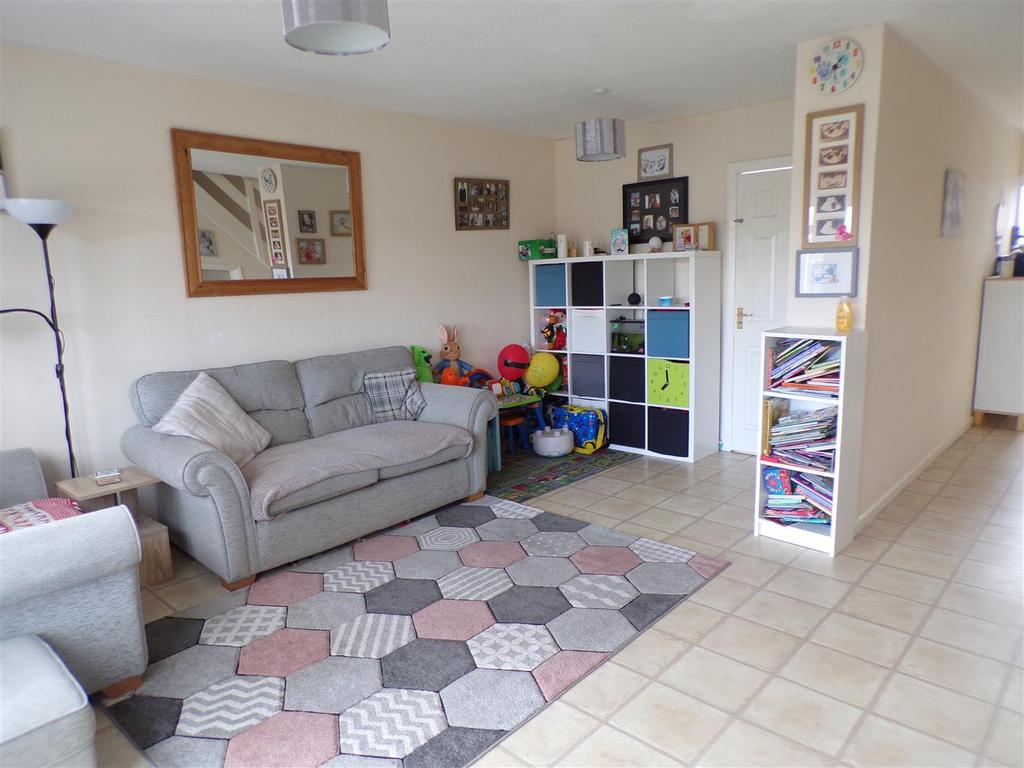 Green Lane, Rugeley 3 bed terraced house £170,000
