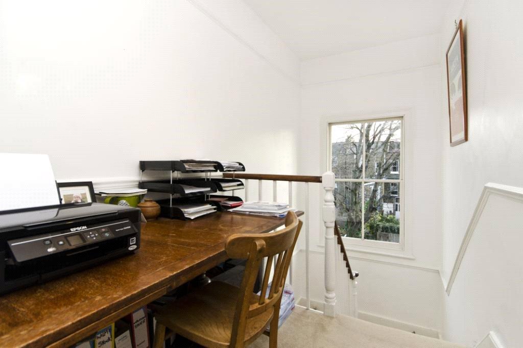 2nd Floor Landing
