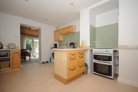 114 Bath Road, Stroud, GL5 3NX