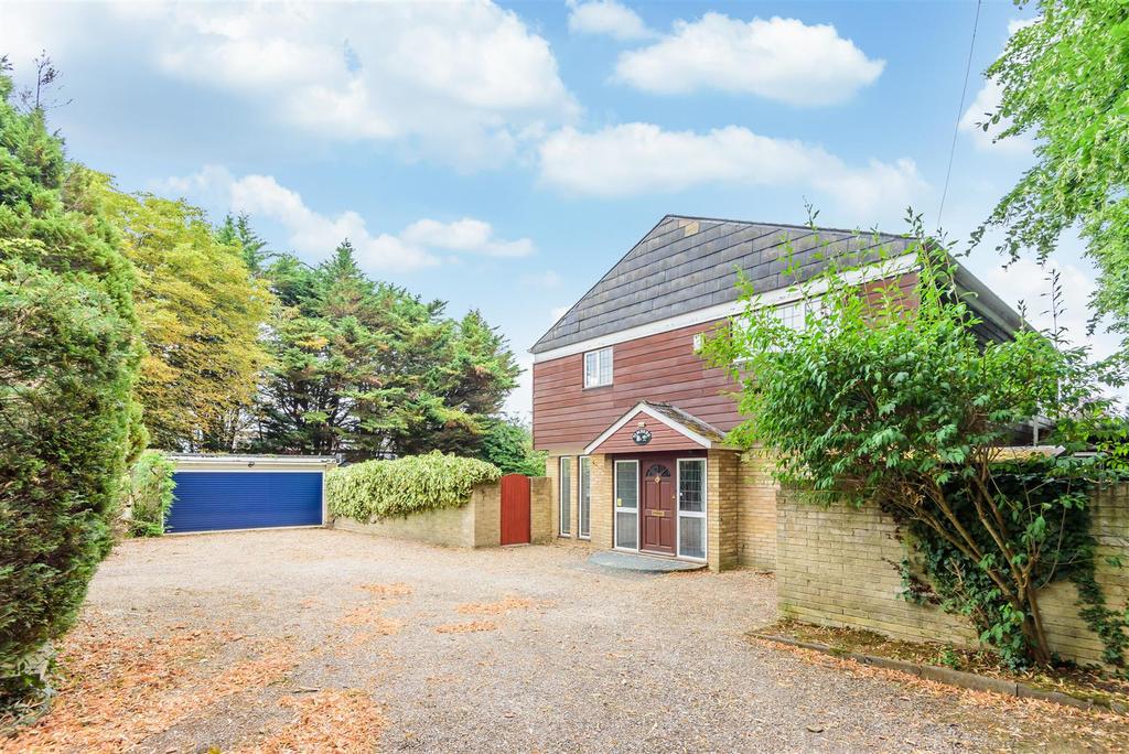 Sandisplatt Road, Maidenhead 4 bed detached house £3,750 pcm (£865 pw)