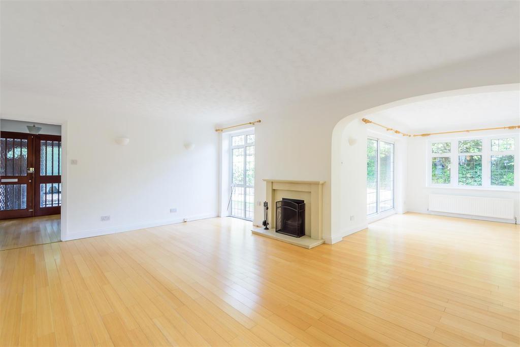 Sandisplatt Road, Maidenhead 4 bed detached house £3,750 pcm (£865 pw)