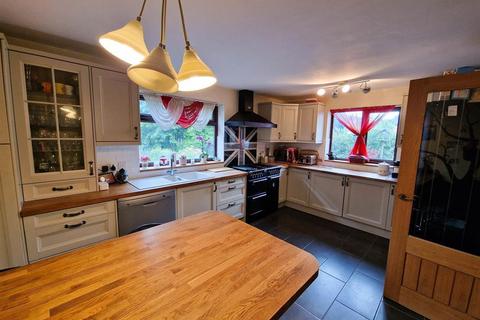 91 Barrowfield Road, Stroud, GL5 4DG