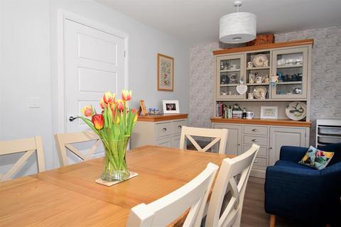19 Clutterbuck Close, Leonard Stanley, Stonehouse, GL10 3GH