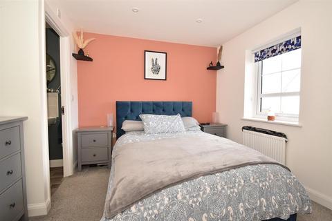1 Clutterbuck Close, Leonard Stanley, Stonehouse, GL10 3GH