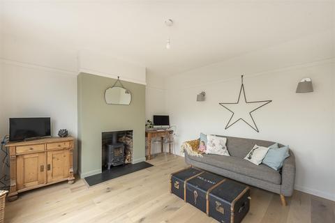 5 bedroom semi-detached house for sale - Cross Way, Harpenden