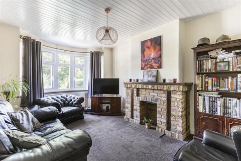6 Cedar Walk, Hemel Hempstead, HP3 9EB