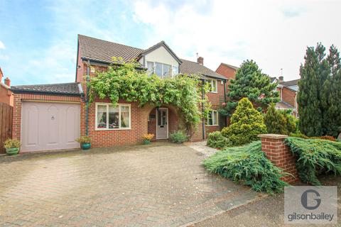 4 bedroom detached house for sale - Paston Way, Thorpe St Andrew