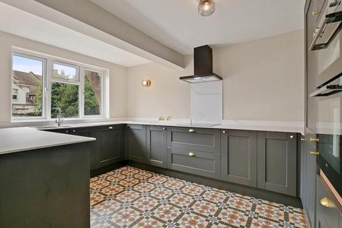 12 Pelham Road, Gravesend, DA11 0HW