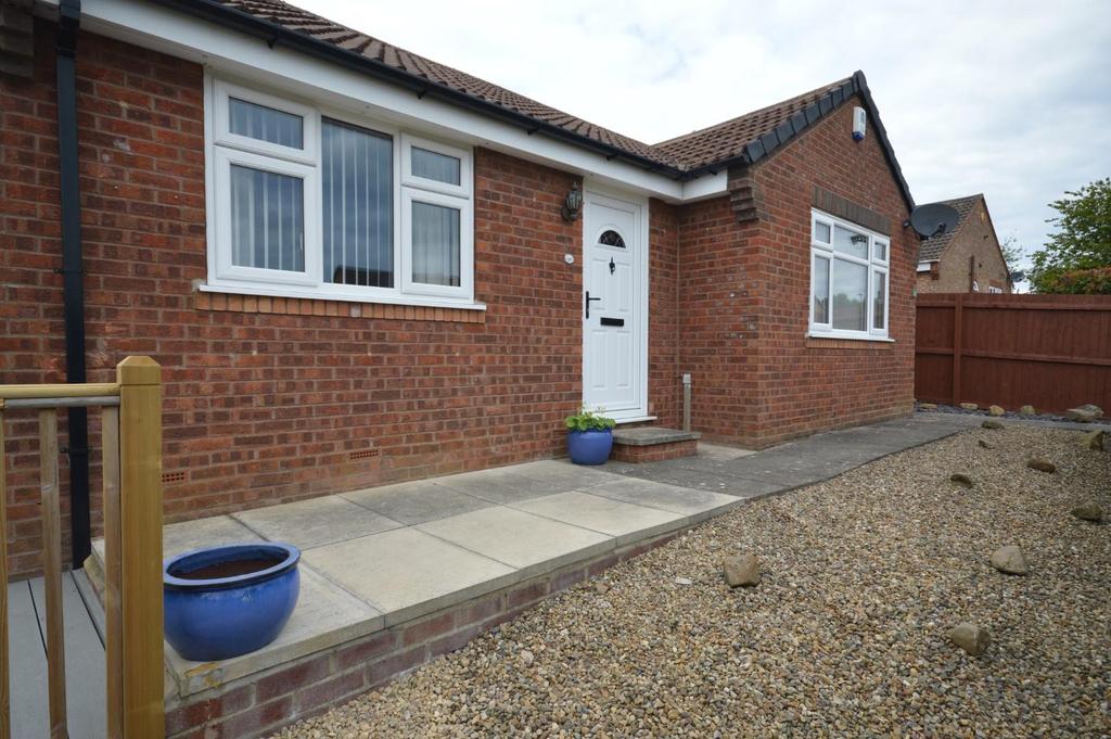 Curlew Drive, Scarborough, North... 2 bed house £240,000