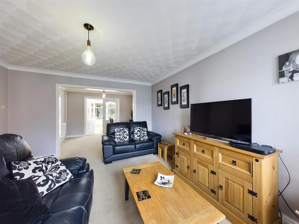 St. Albans Heights, Tanyfron, Wrexham 4 bed detached house for sale £260,000