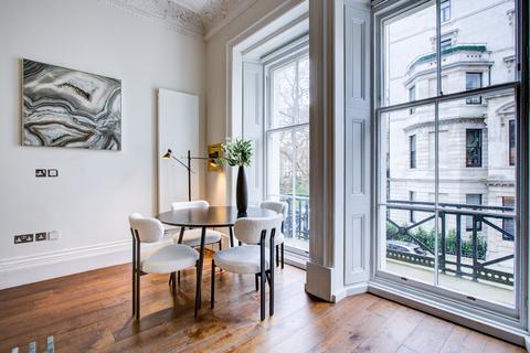 1 bedroom apartment to rent, Ennismore Gardens SW7