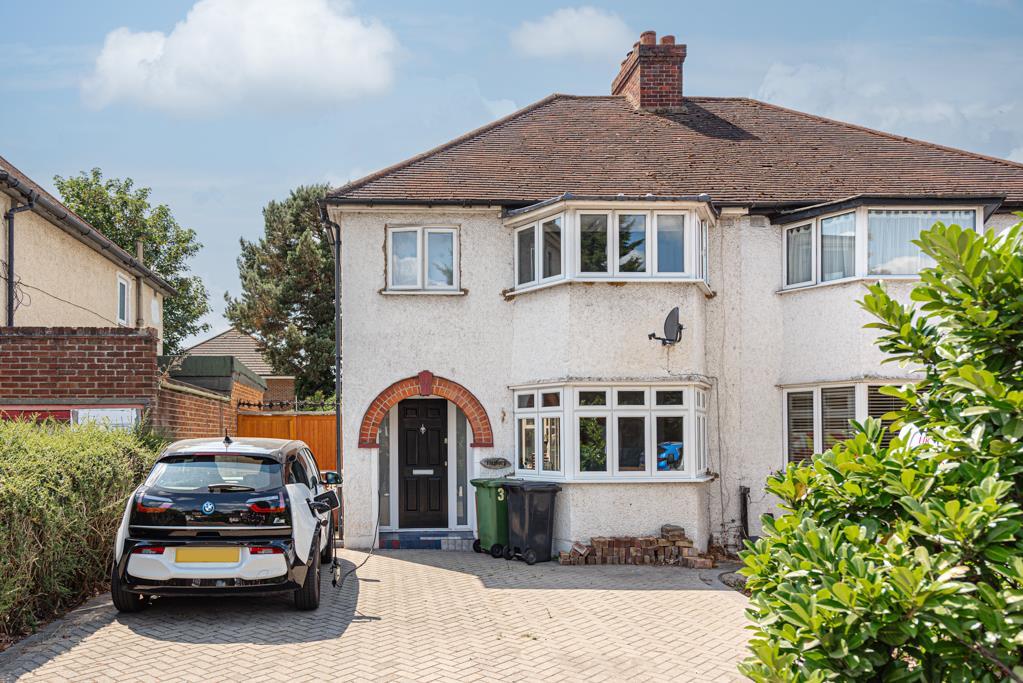 Kingston Road, Ewell 3 bed semidetached house for sale £525,000