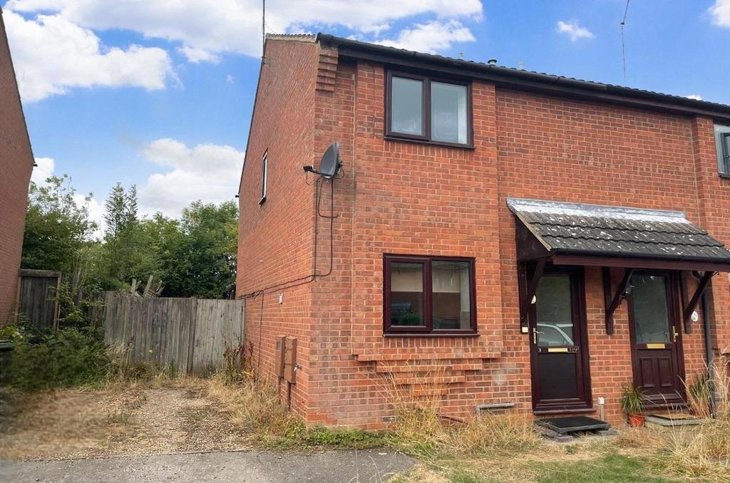 Bailey Brooks Lane, Roade, Northamptonshire, NN7 2 bed semidetached