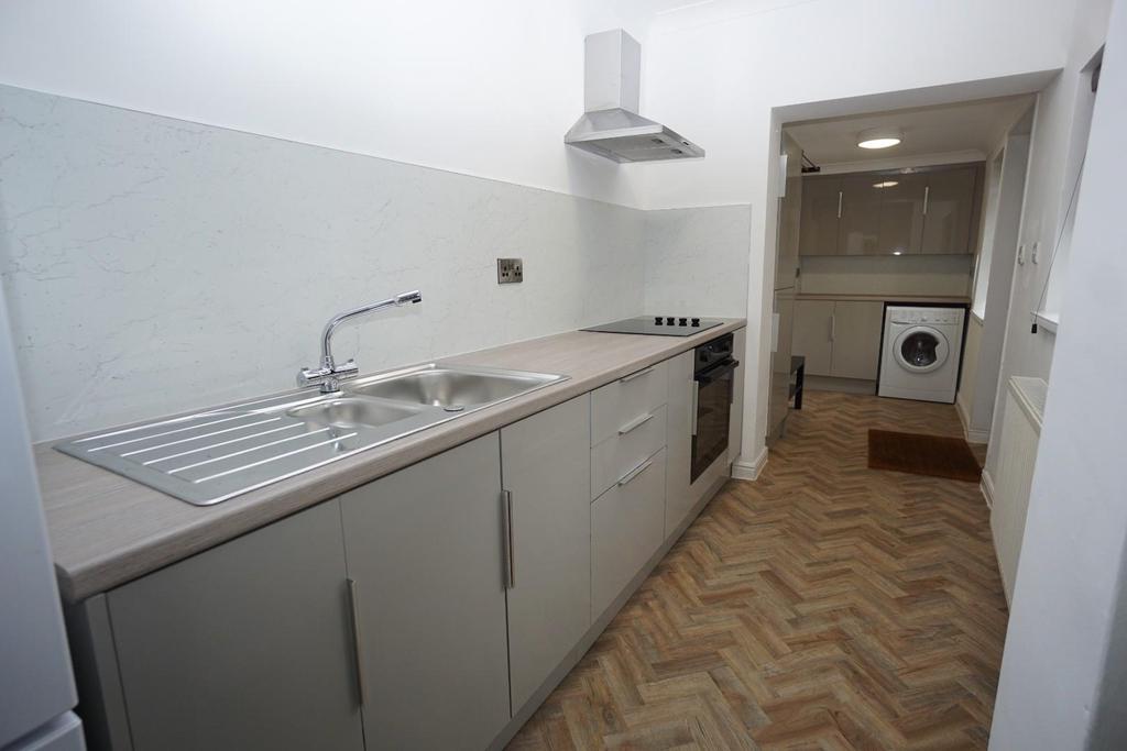 Bute Street, Sheffield, South Yorkshire 3 bed terraced house £995 pcm