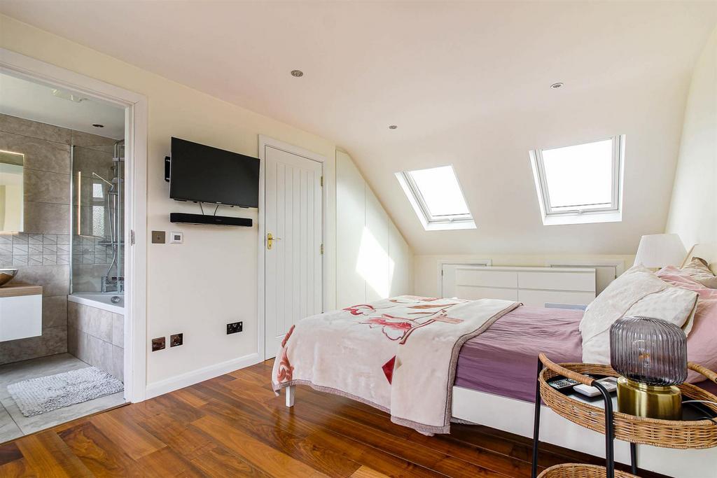 Loft2.jpg