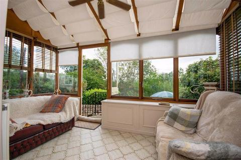 Pistyll Y Garth Garth, Glyn Ceiriog, Llangollen, LL20 7ND