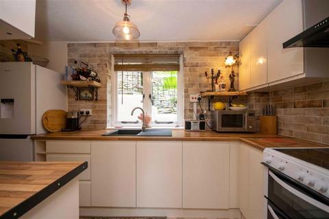 Pistyll Y Garth Garth, Glyn Ceiriog, Llangollen, LL20 7ND