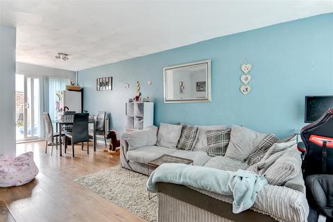 1 Coleridge Close, Goring By Sea, Worthing, BN12 6LD